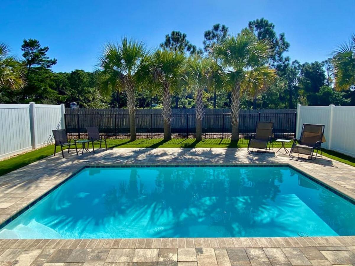 Sandy Palms, Heated Pool & Seasonal Hot Tub, 3 Min Walk To The Beach, W Golf Cart & Beach Gear Holiday home Panama City Beach
