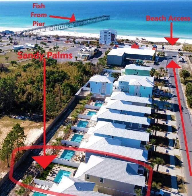 Holiday home Sandy Palms, Heated Pool & Seasonal Hot Tub, 3 Min Walk To The Beach, W Golf Cart & Beach Gear *