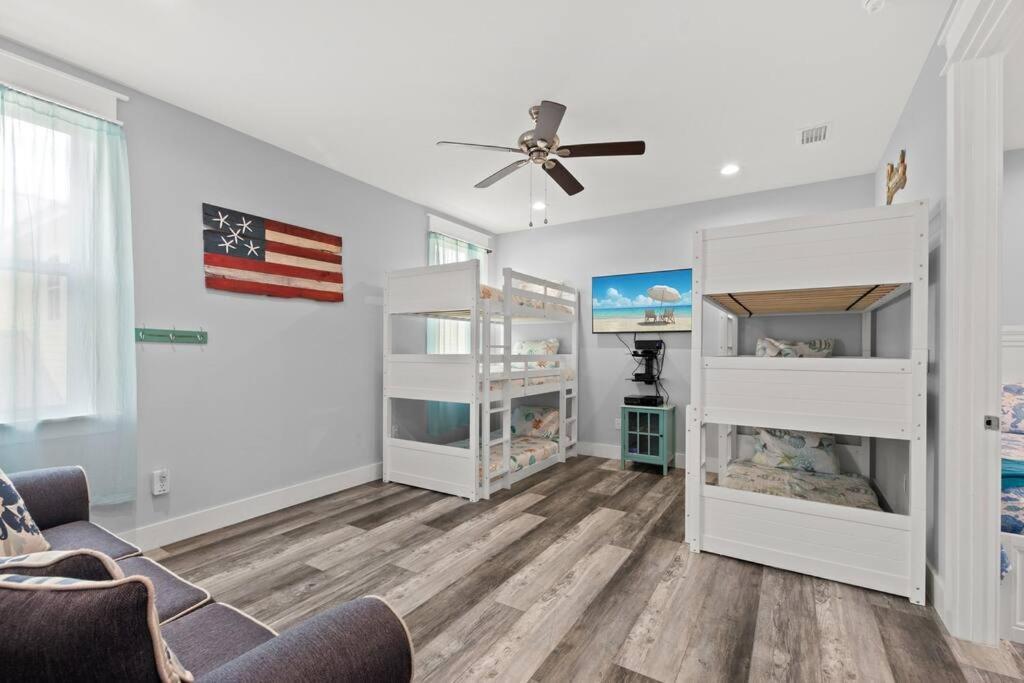 Sandy Palms, Heated Pool & Seasonal Hot Tub, 3 Min Walk To The Beach, W Golf Cart & Beach Gear Panama City Beach